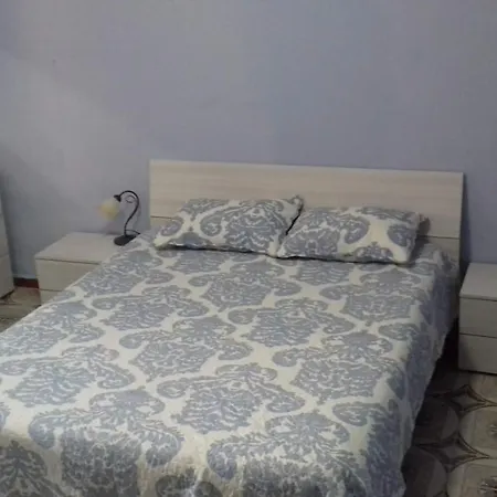 Leonardo Apartment *